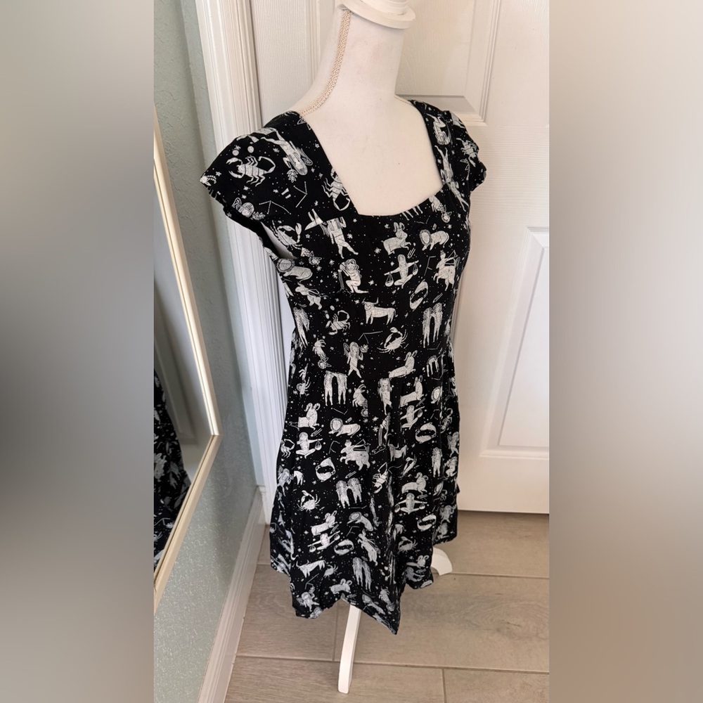 Mata Traders Zodiac/Horoscope Dress Sz M - Picture 8 of 10